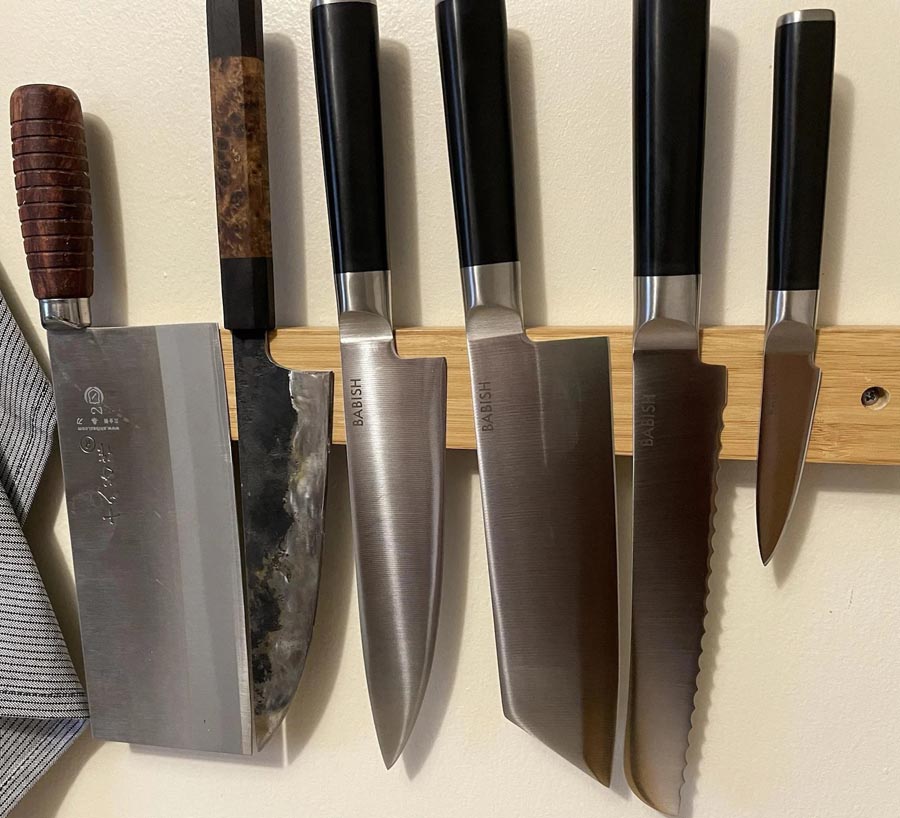 https://www.kenonionknives.com/wp-content/uploads/2022/06/Babish-Knives-Review2.jpg